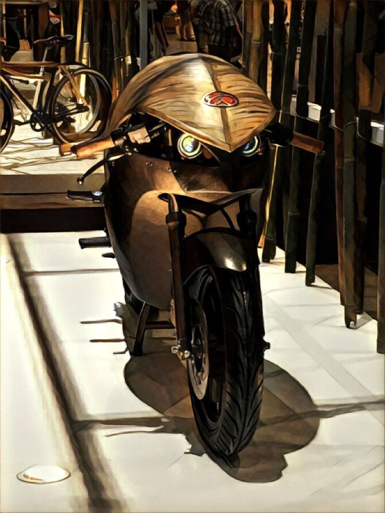 Meep, Green Falcon, moto elétrica, bambu, Filipinas, Manila, Christopher Paris Lacson, Banatti, moto de bambu, elétrica, Motociclismo, Motociclismo Online, Revista Motociclismo