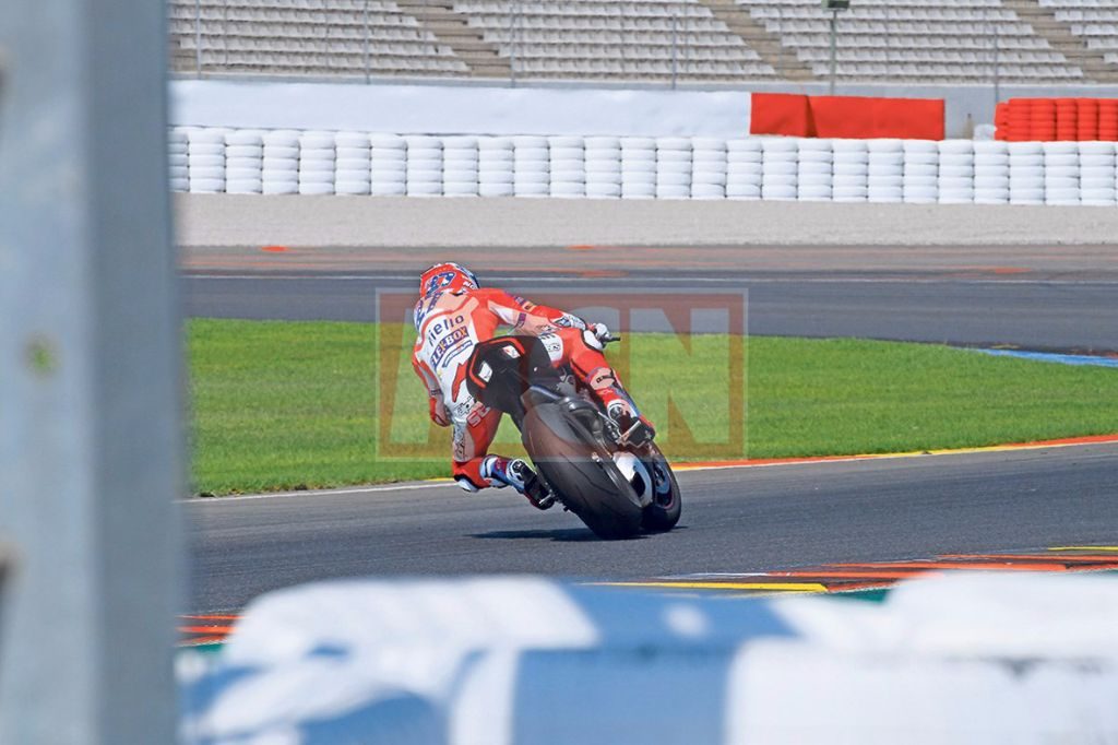 Casey Stoner testa a Panigale V4 Motociclismo Online
