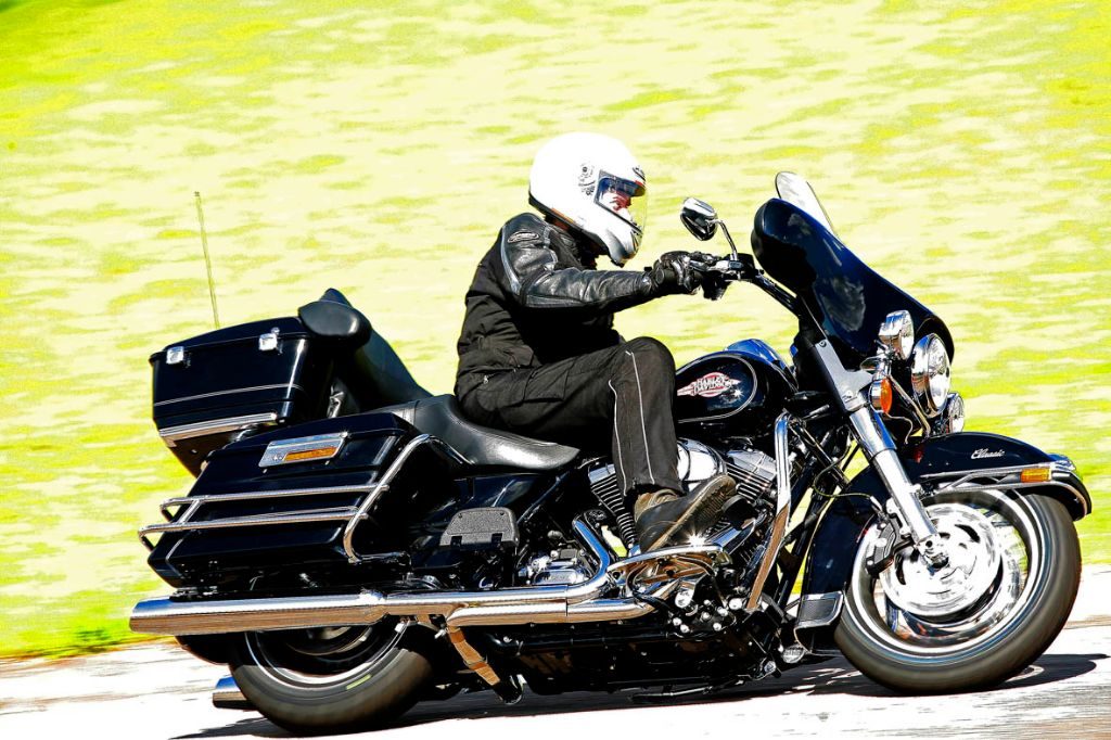 Recall, Ducati, fluido de freio, motos, Brasil, Touring, CVO, V-Rod, Harley-Davidson, Revista Motociclismo, Motociclismo Online