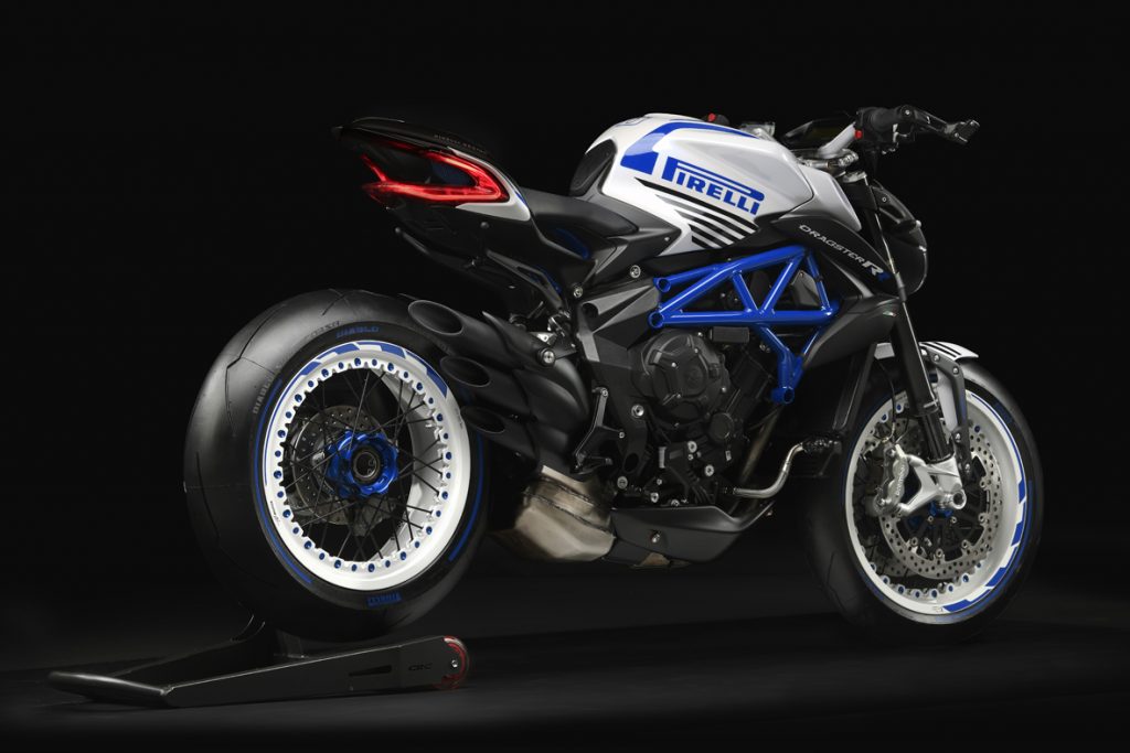 MV Agusta, Dragster 800 RR Pirelli, Pirelli, Dragster 800 RR, moto, naked, edição limitada, pneu, Diablo Supercorsa SP, hot rod, Itália, Bosch, motociclismo, Motociclismo Online, Revista Motociclismo