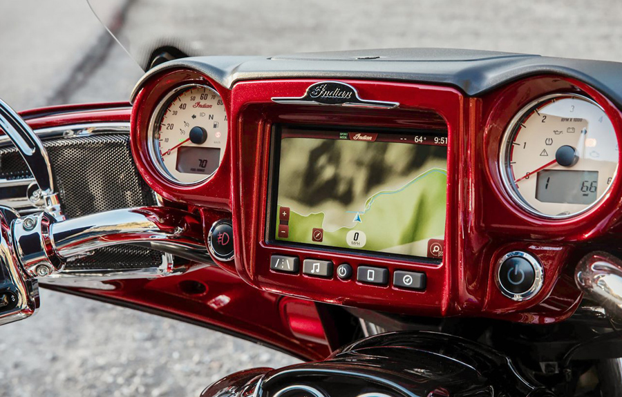 A Indian Roadmaster Elite traz painel touchscreen e conexão Bluetooth