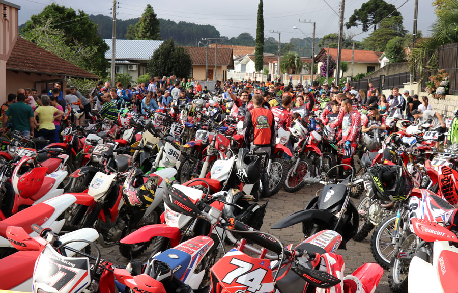 MXF lança moto 2 tempos no Bananalama 2018