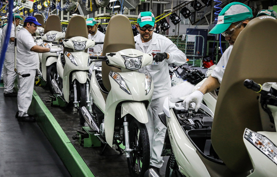A produção de motos ultrapassou as 100 mil unidades em fevereiro
