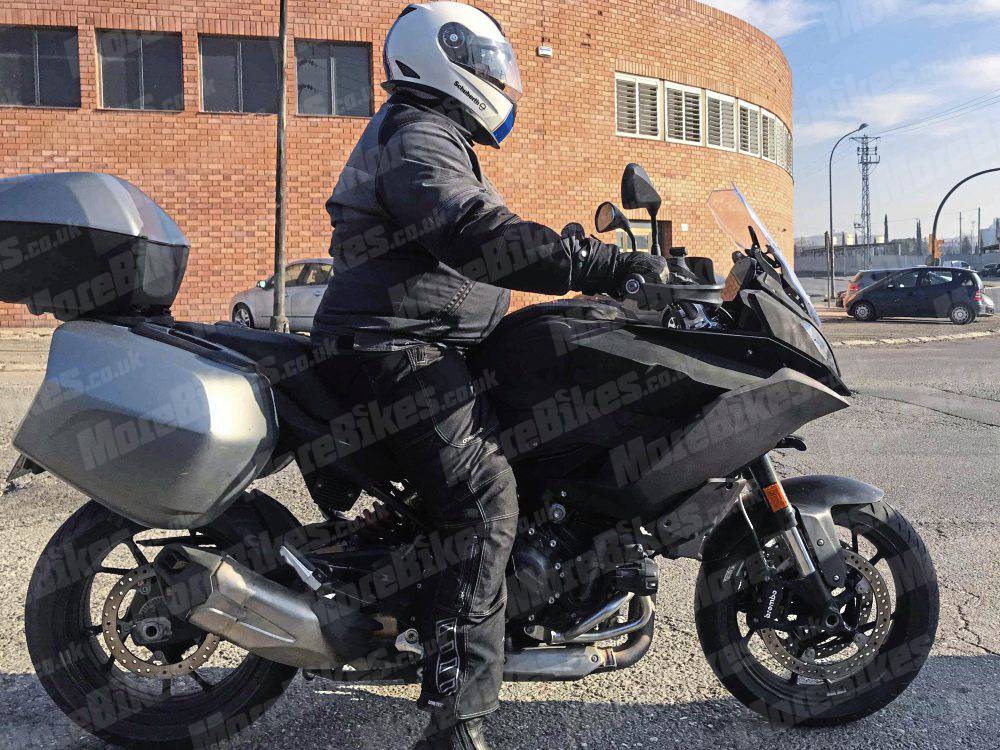 Moto inédita da BMW é revelada em registro de patente no Brasil