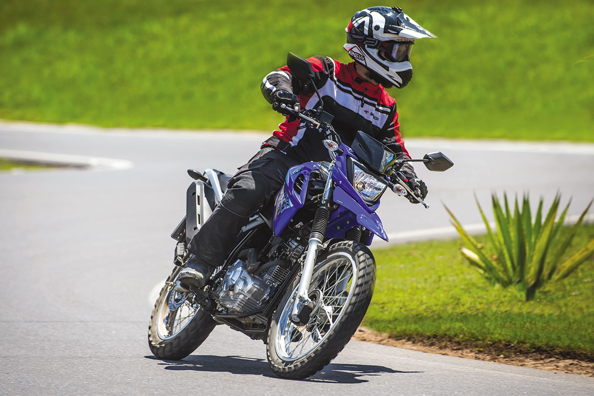 Yamaha Crosser 150 2019 ganha freio ABS e disco na traseira