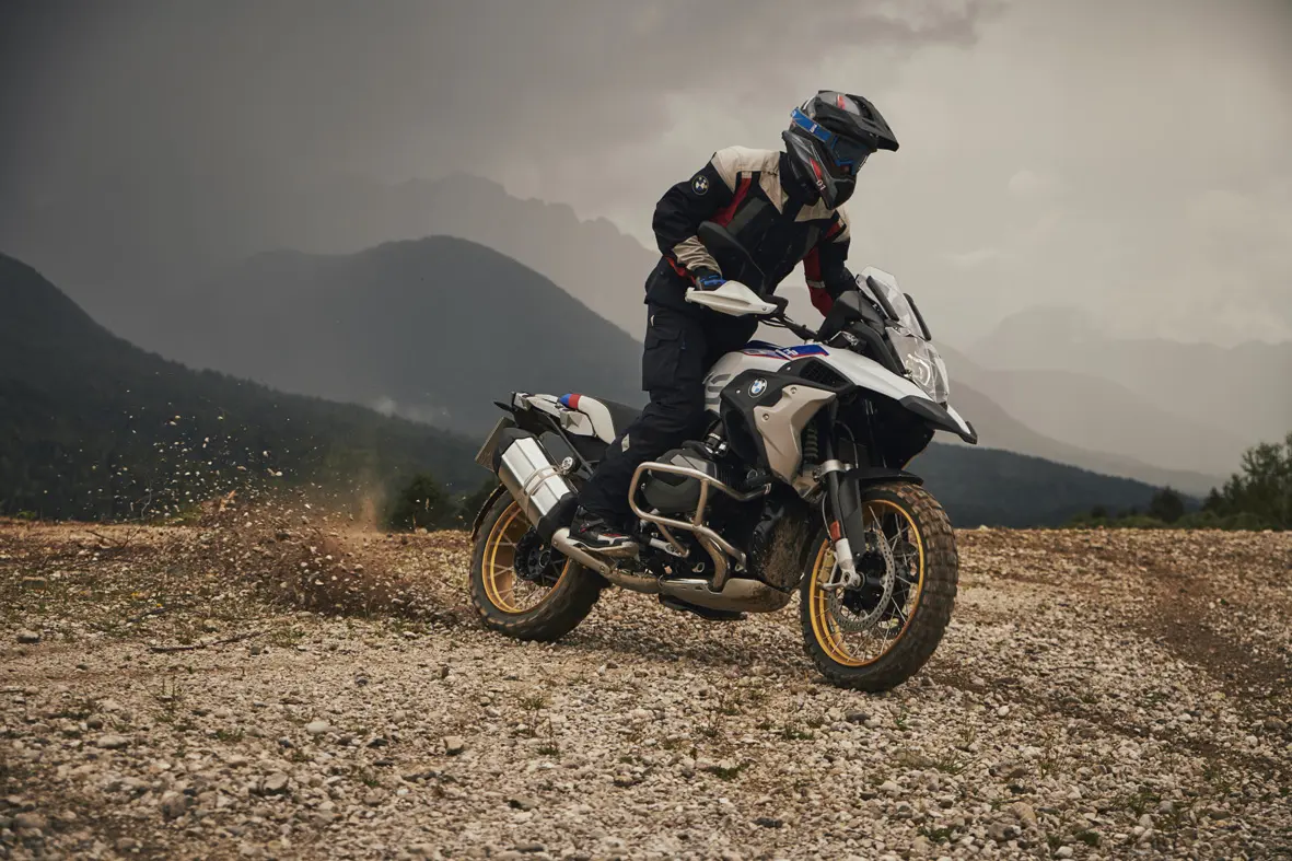 P90321750_highRes_bmw-r-1250-gs-hp-09-