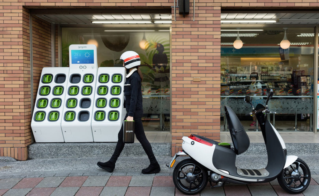 Japonesas criam empresa de baterias intercambiáveis para motos 