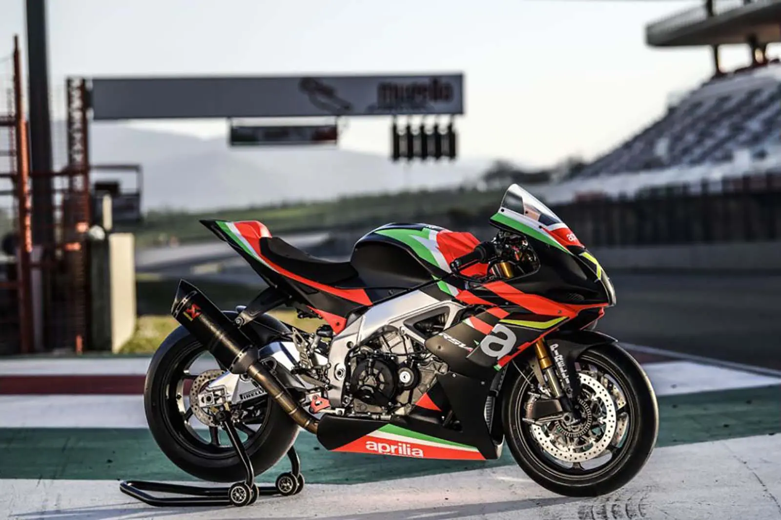 Aprilia6