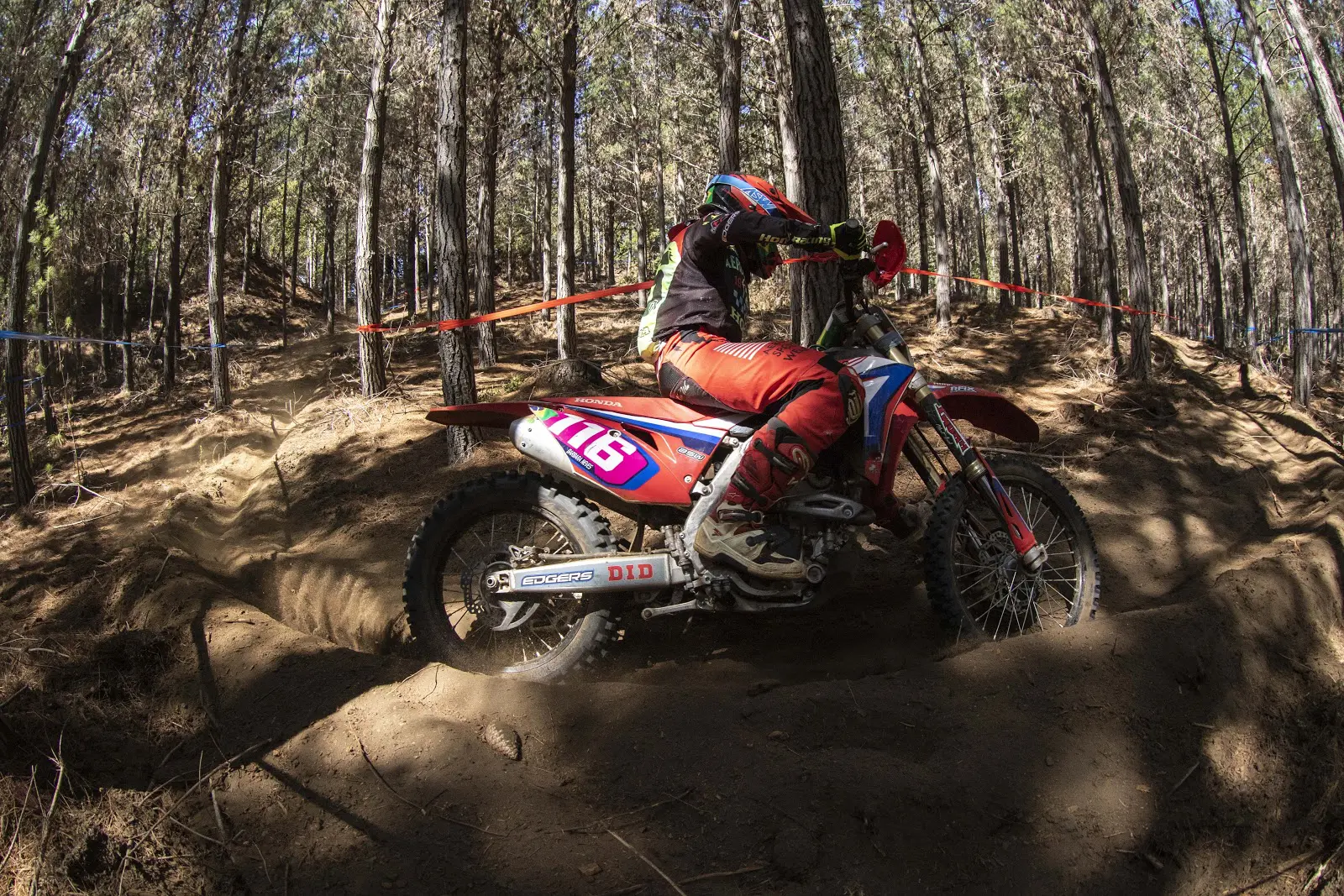 BarbaraNeves_HondaRacing_LatinoAmericanoEnduro2019_CreditoF22Pictures_MundoPress_3