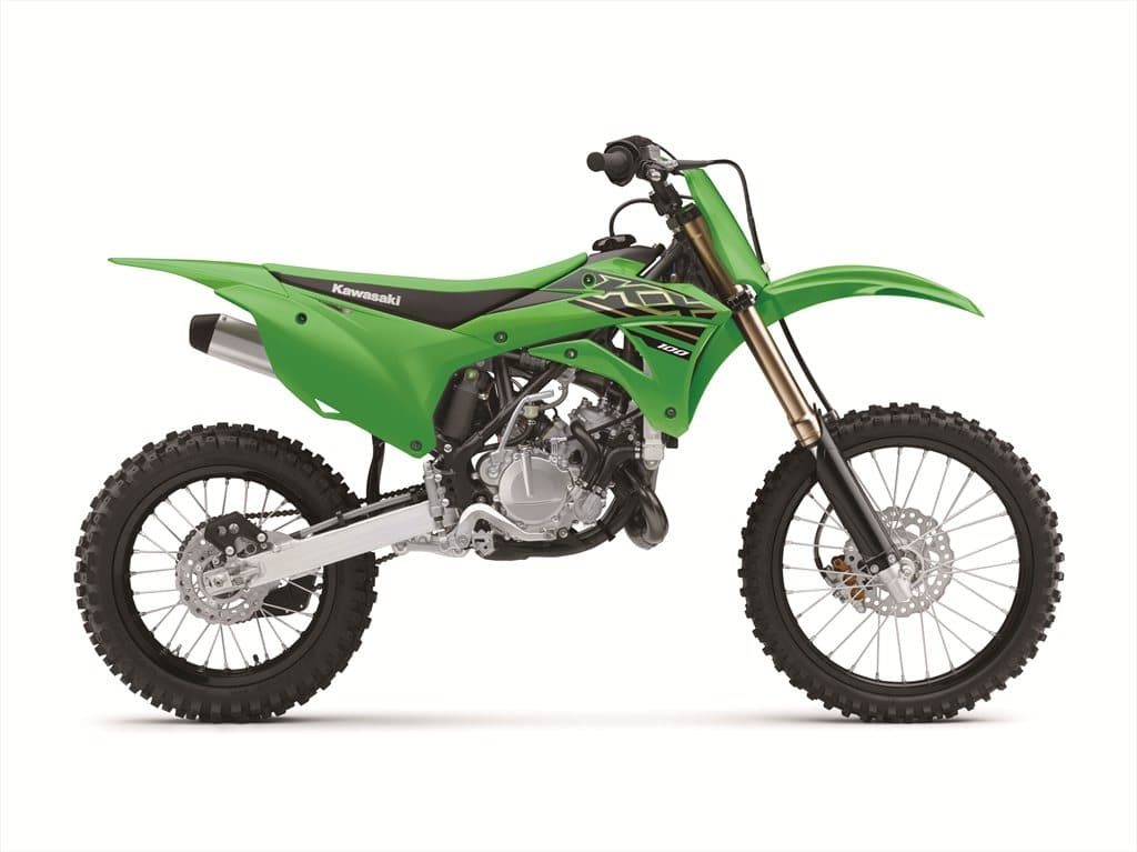 TESTE KAWASAKI KLX 450R: a moto que encara todo tipo de trilha