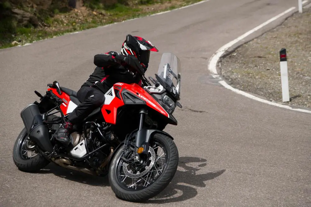 Suzuki-V-Strom-10502