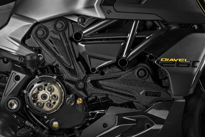 Ducati e Lamborghini planejam versão especial da Diavel