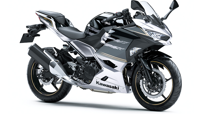 Kawasaki mostra novas cores para Ninja 400 na Tailândia