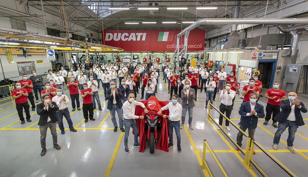Ducati inicia produção da Multistrada V4