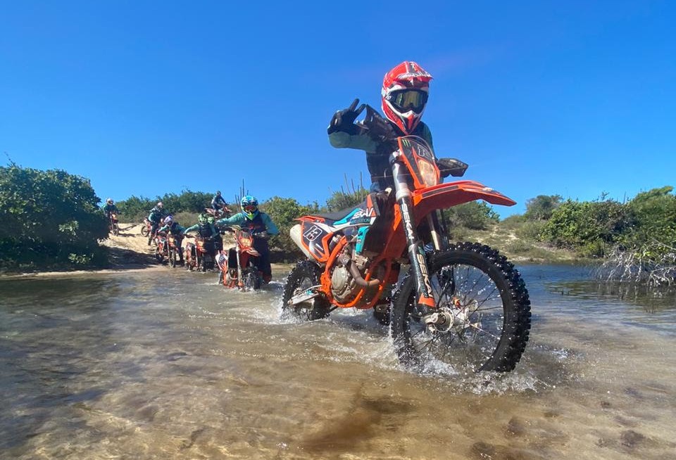 Expedição off-road cruza o Rio Grande do Norte de moto