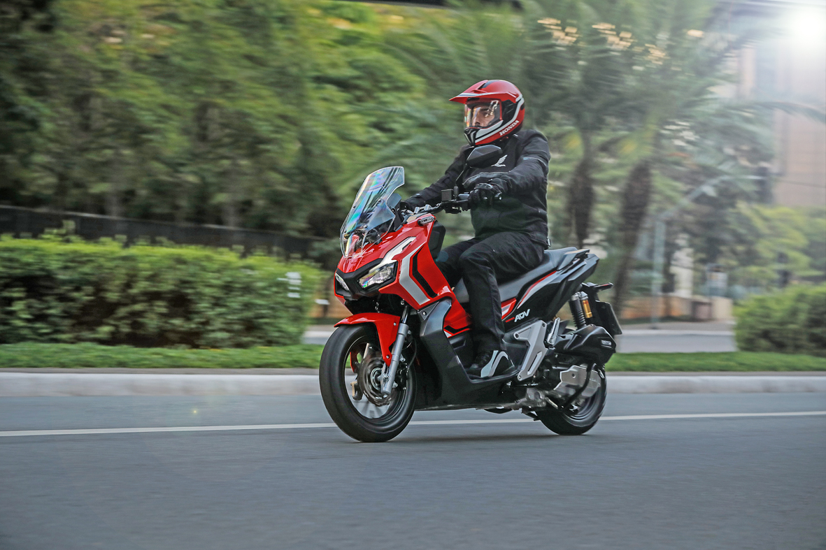 Honda ADV aparece entre os scooters mais emplacados do Brasil