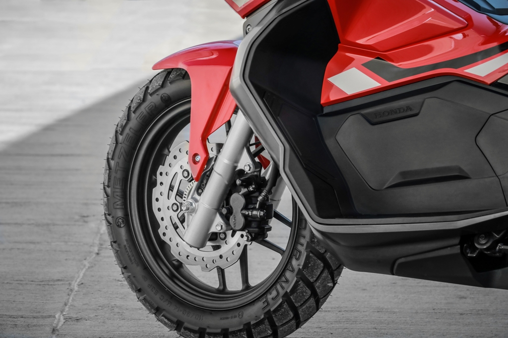 Honda ADV: veja tudo sobre o novo scooter aventureiro