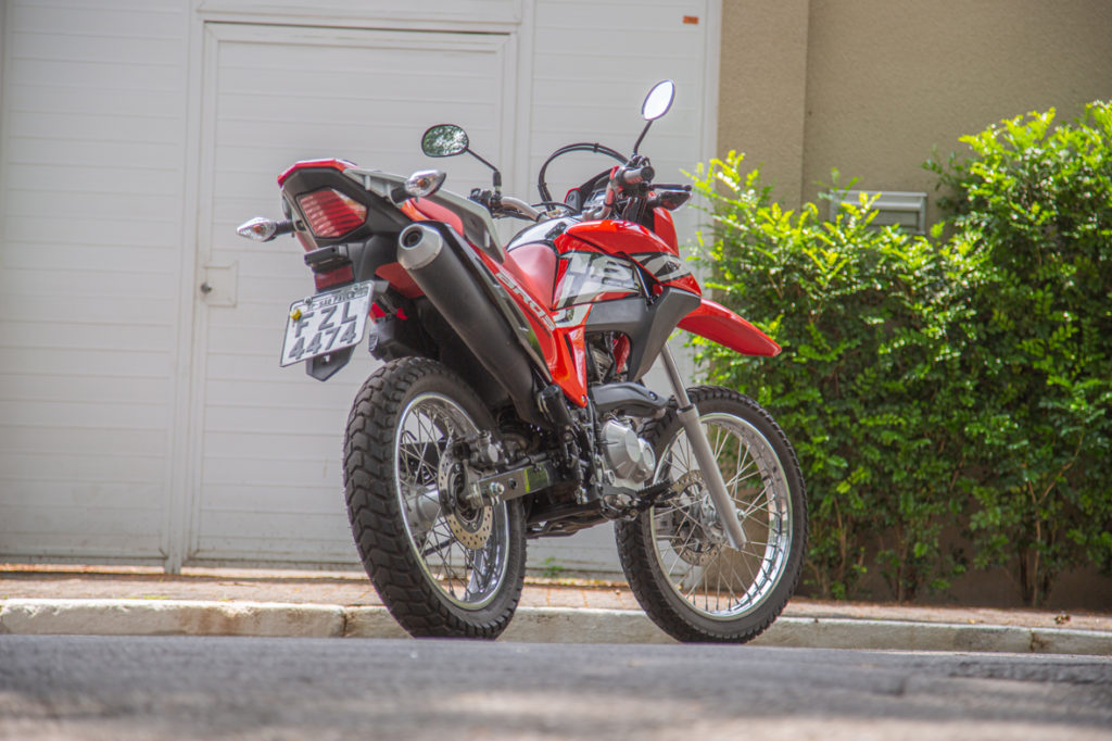 Honda Bros e Yamaha Crosser: semelhantes, mas diferentes