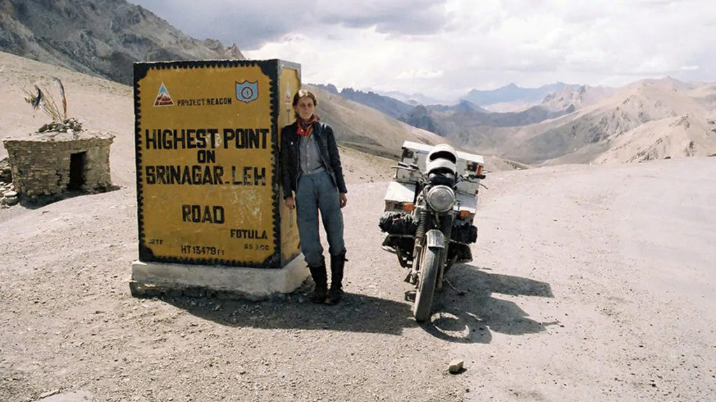 Elspeth Beard, a primeira britânica a dar a volta ao mundo de moto