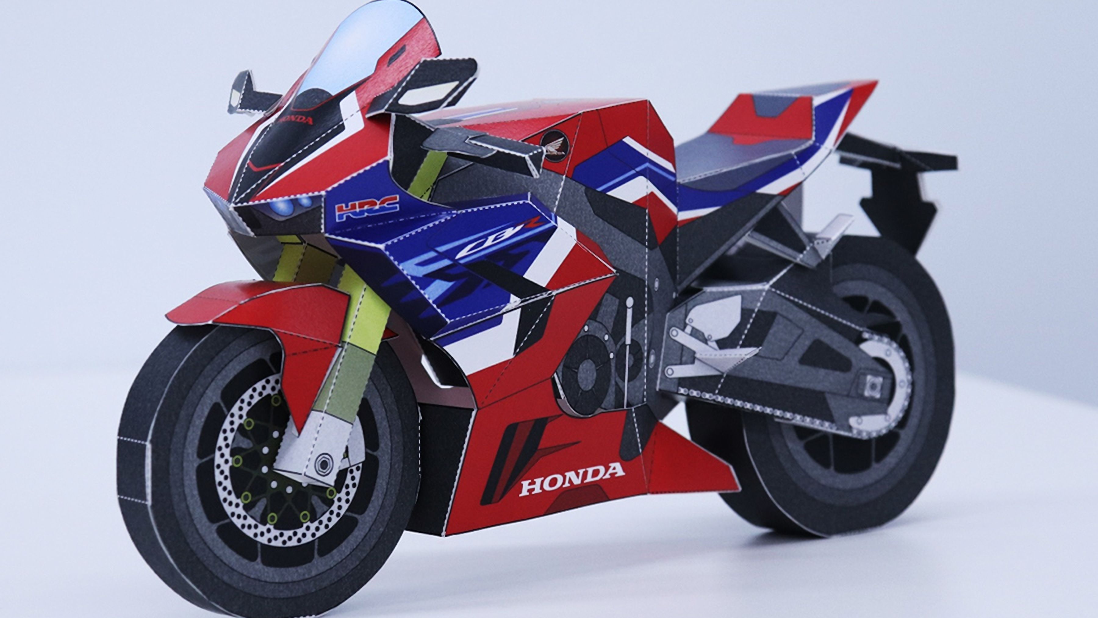 Honda-CBR1000RR-R-Fireblade-de-papel