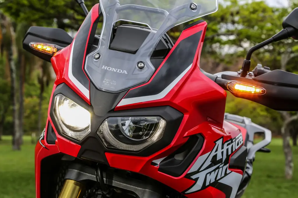 africa-twin-1100-2021 capa
