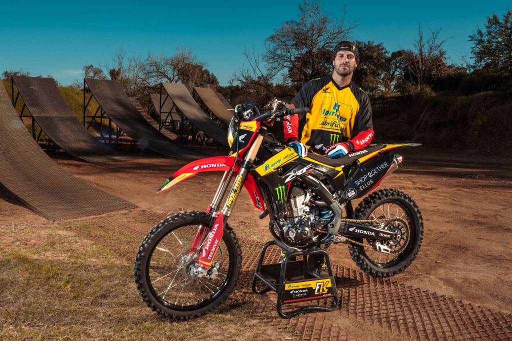 Rio Freestyle Motocross ganha segunda edição no Rio de Janeiro, Dino