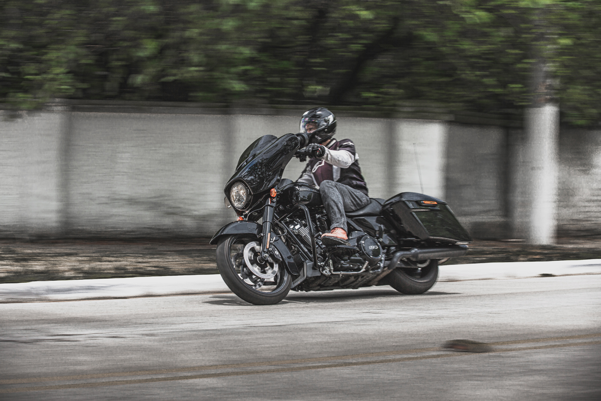 Harley-Davidson Street Glide Special (16)