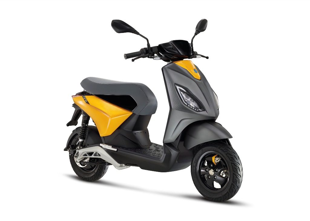 Piaggio revela novo scooter elétrico para o público jovem