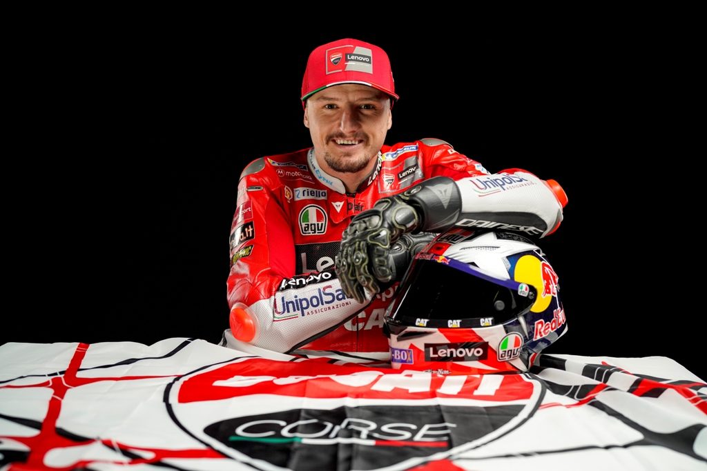 Miller e Ducati renovam  para temporada 2022 da MotoGP