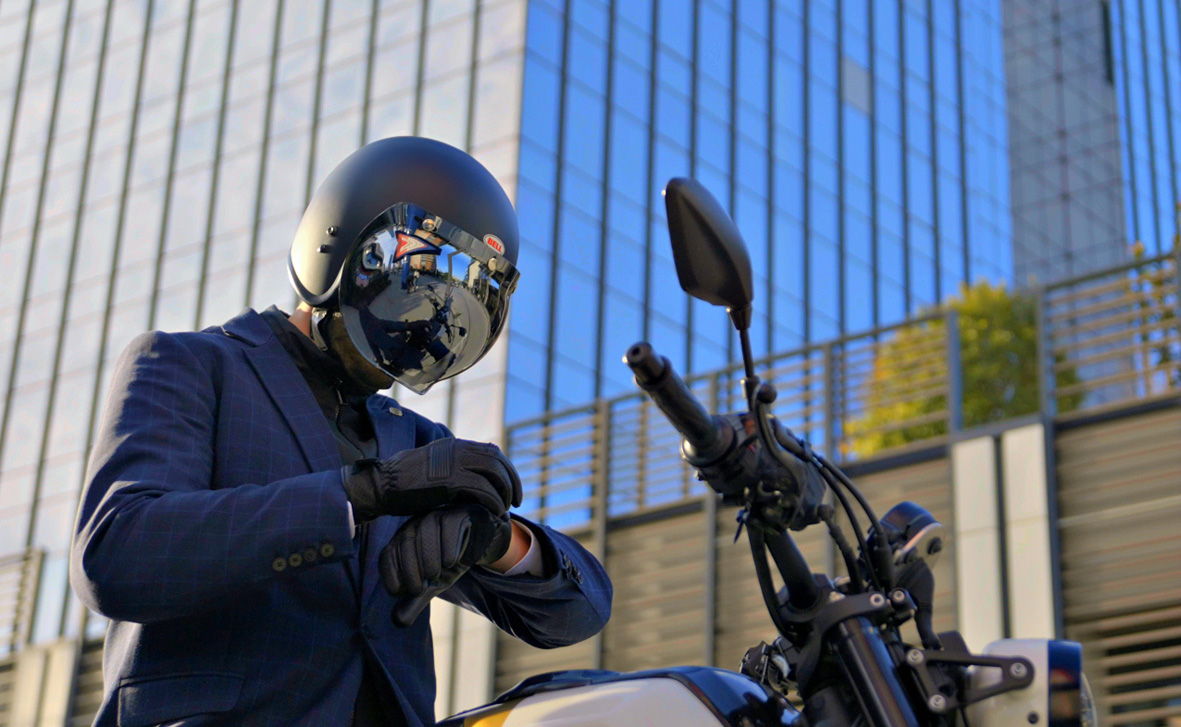 Startup lança blazer que oferece elegância e segurança aos motociclistas