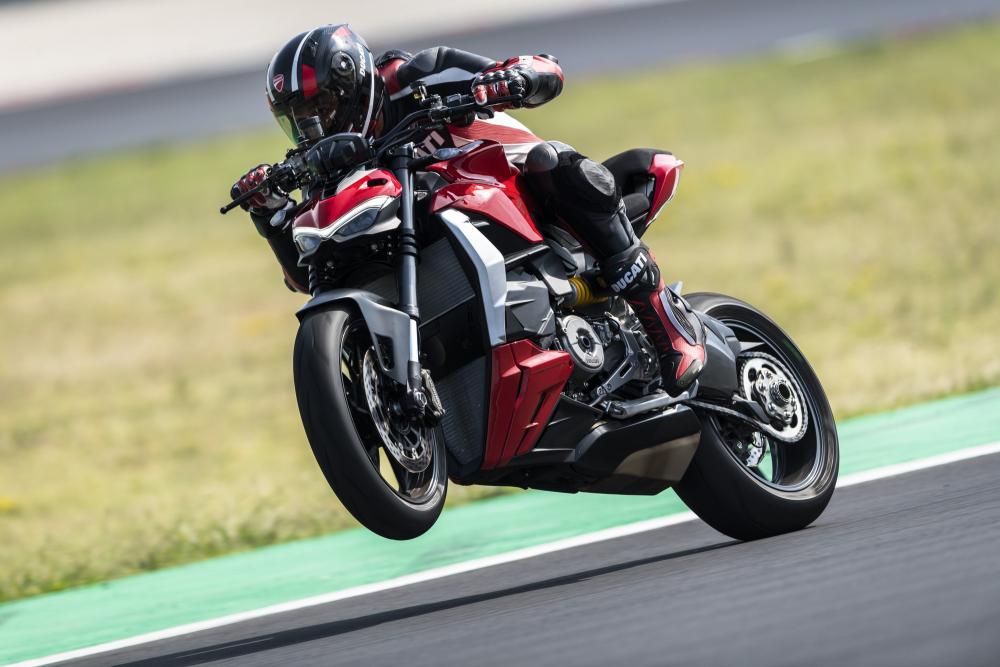 Nova Ducati Streetfighter V2 foi lançada na Europa