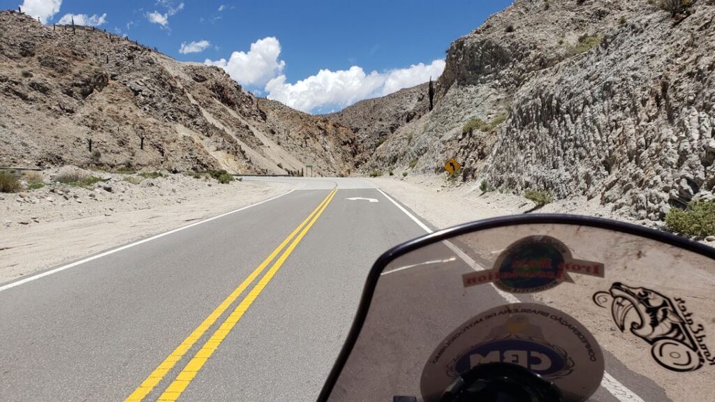 Cordilheira dos Andes Viagem de Moto por 4 paises em uma Tenere