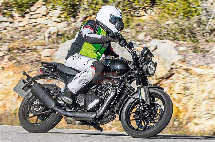 Primeiras motos da aliança Triumph-Bajaj são vistos em teste
