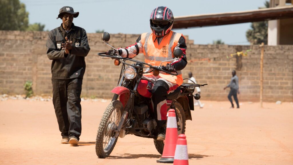 Motos Yamaha vão ajudar a salvar vidas na África