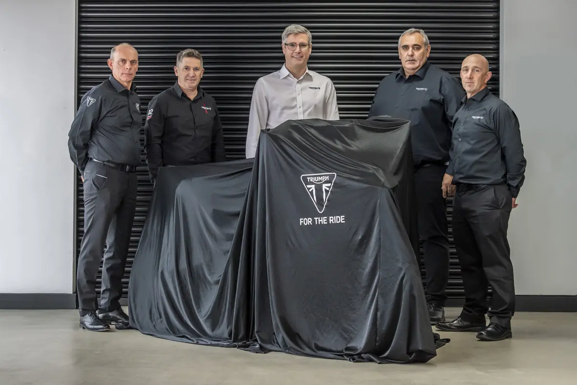Triumph-Racing-Motocross-World-Championship-2