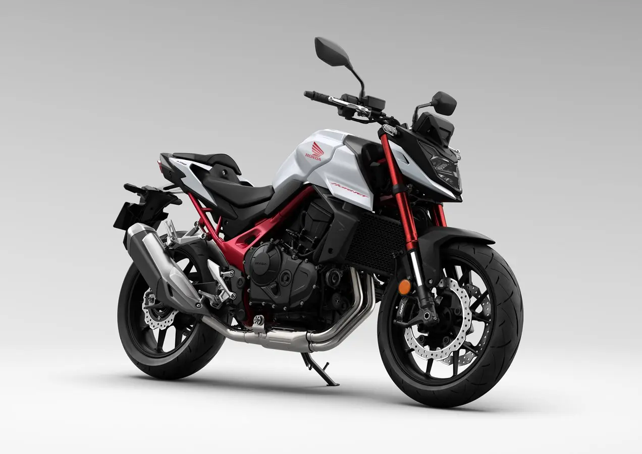 Atualizada no exterior, Honda Hornet 'antiga' segue em alta no Brasil CB750 Hornet