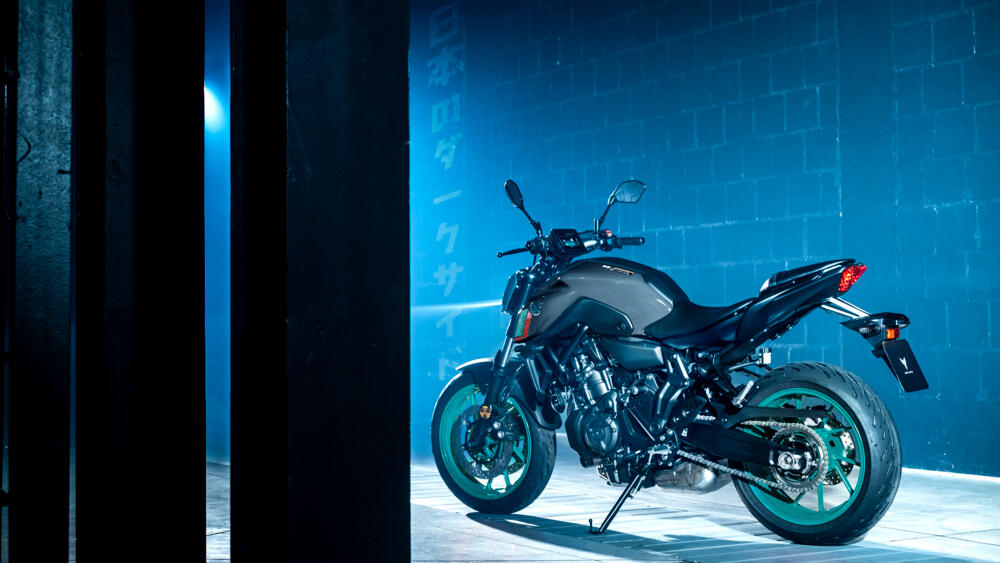 Yamaha MT-07 2023 ganha versão Pure e novo painel TFT