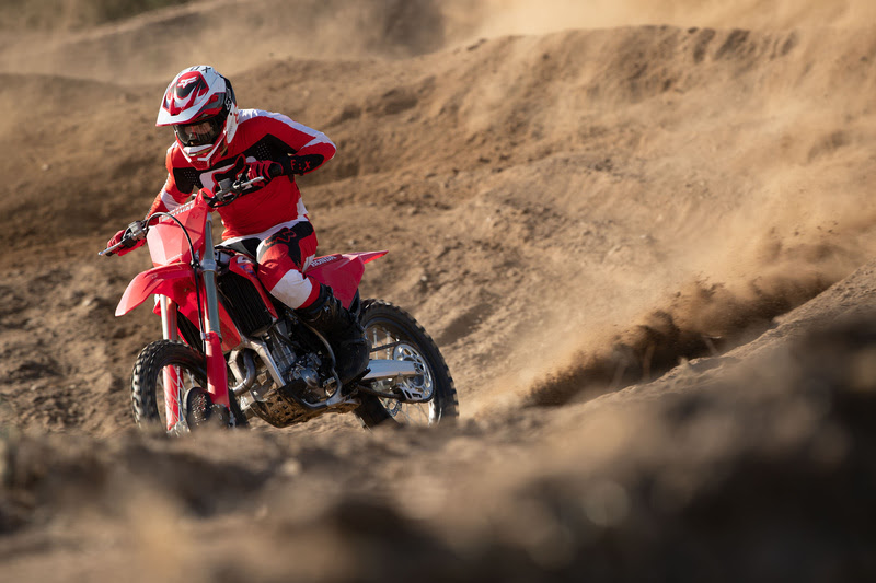 Honda CRF 250F 2022: moto de trilha ganha visual novo