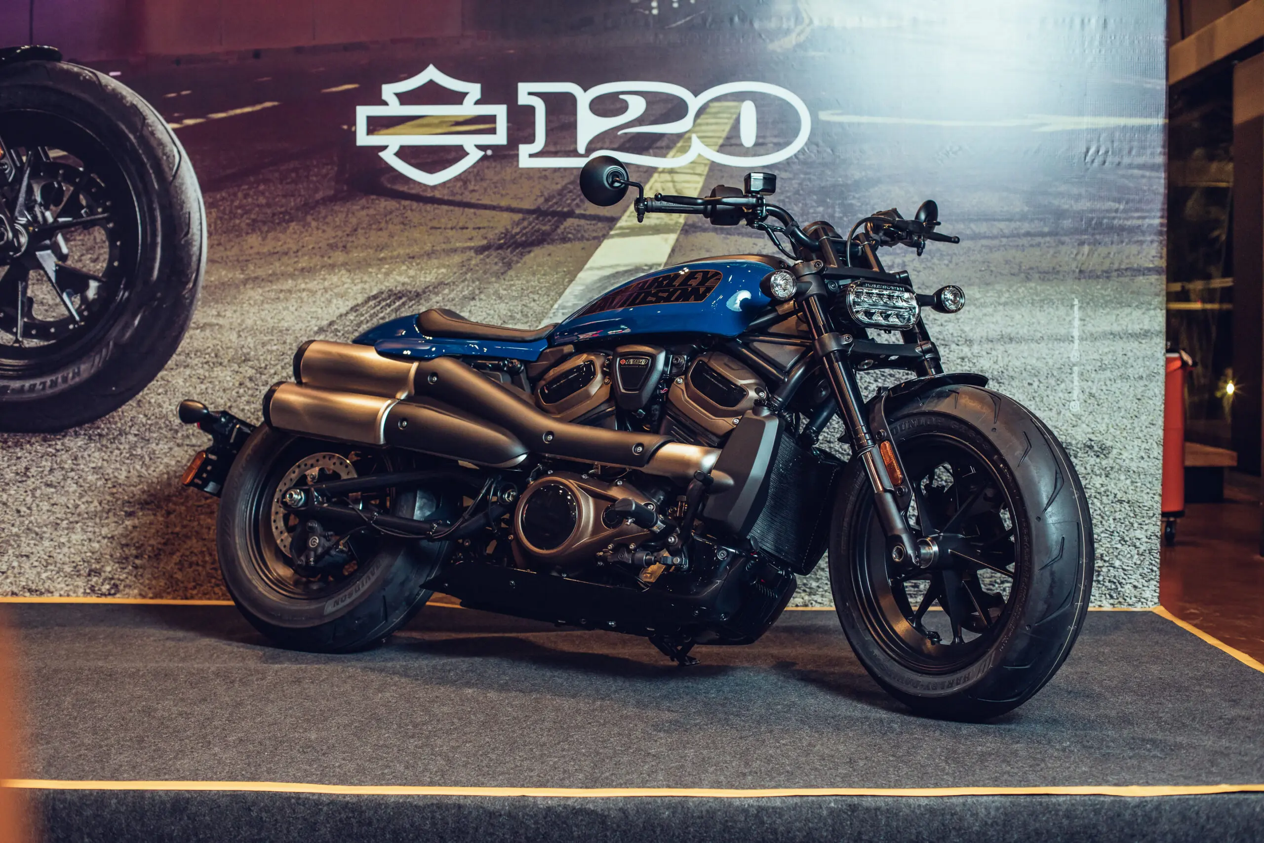 Sportster-S-1028