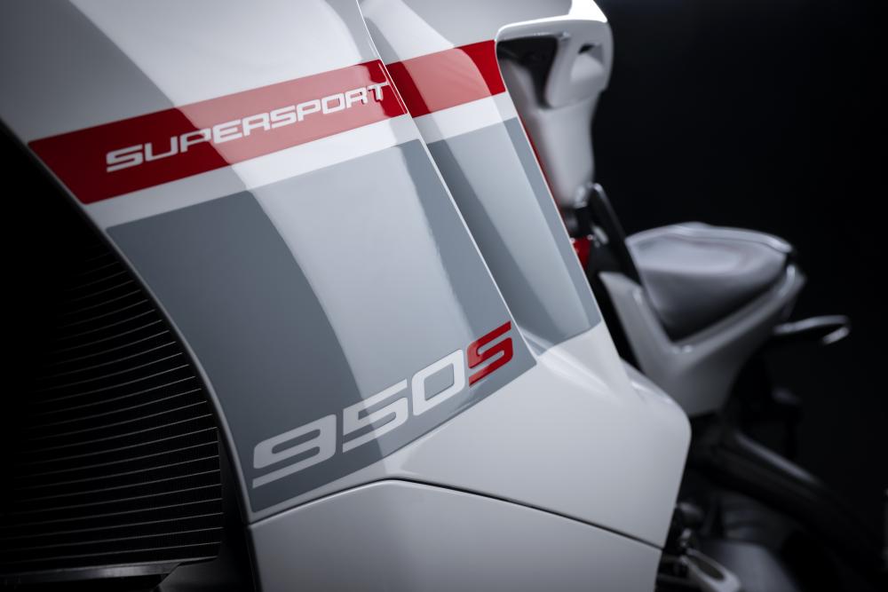Ducati-SuperSport-950-S2