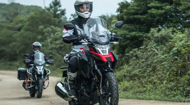 Honda lança a CB190X
