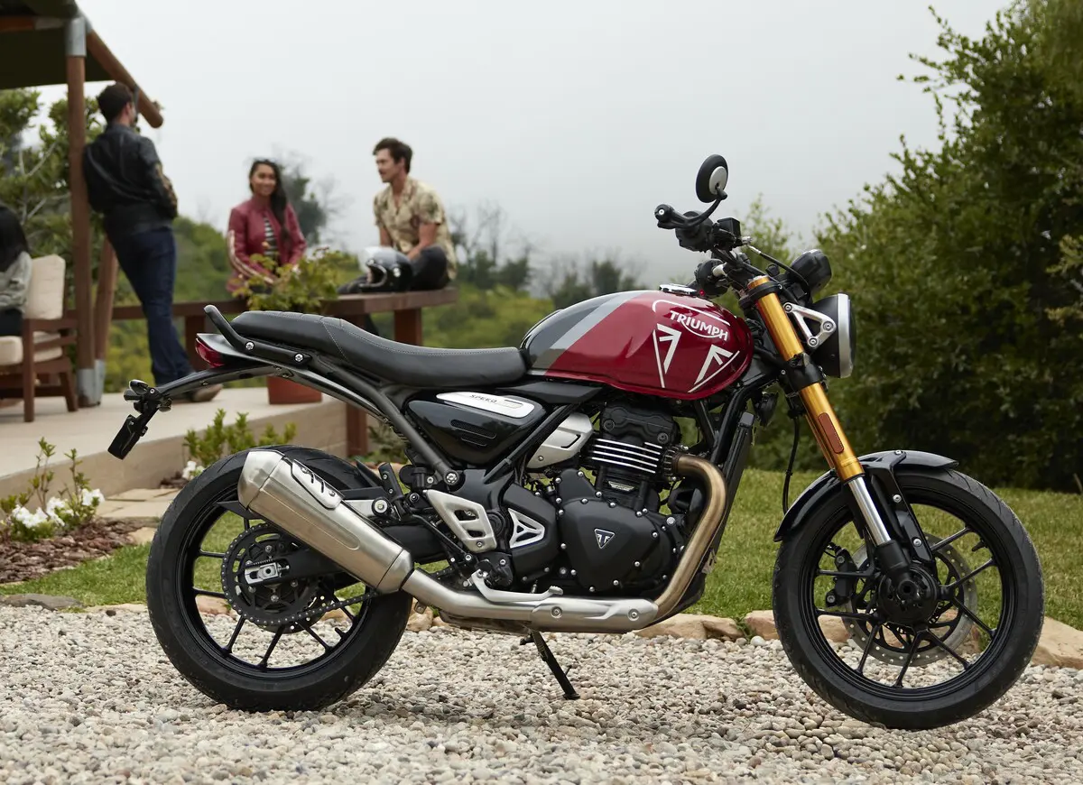 Triumph-Speed-400-Static-5
