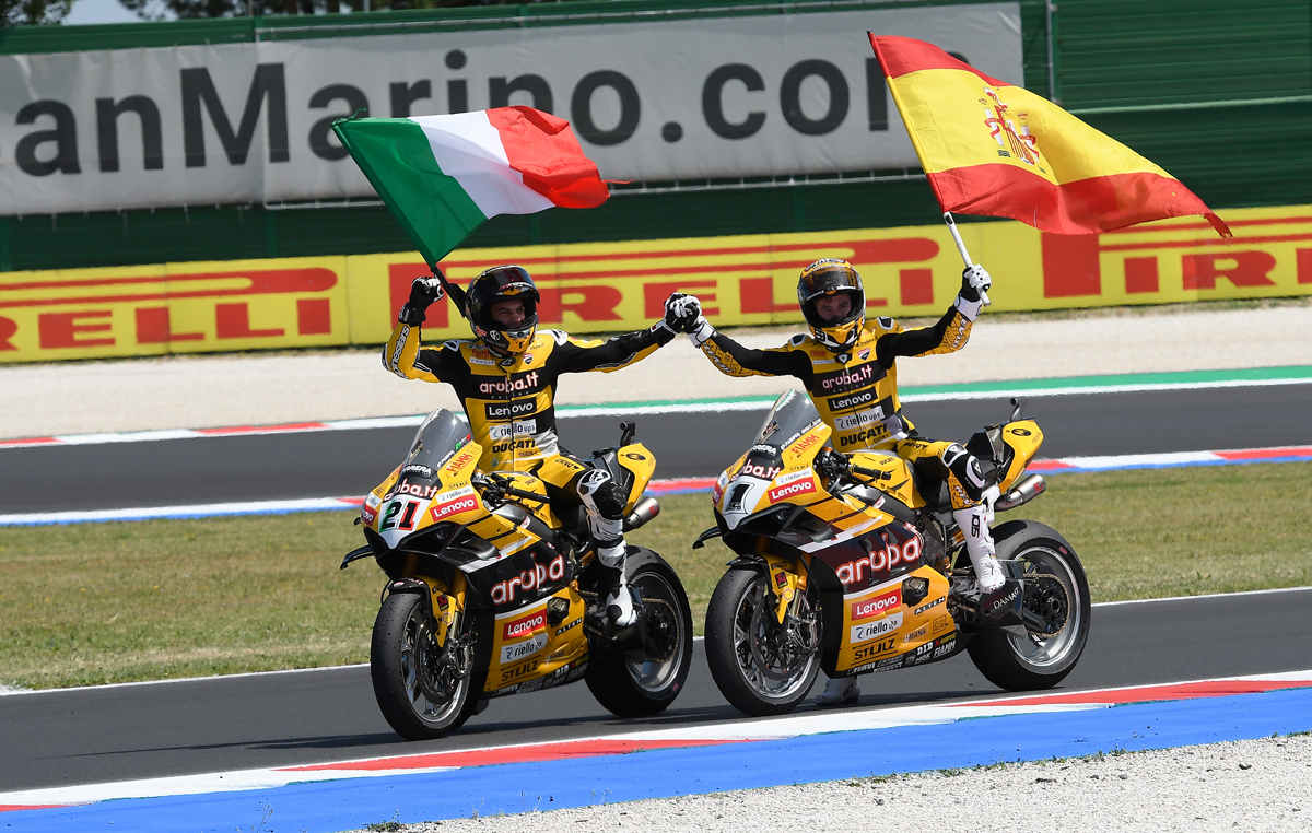 Vestindo amarelo” Ducati brilha no Mundial de Superbike