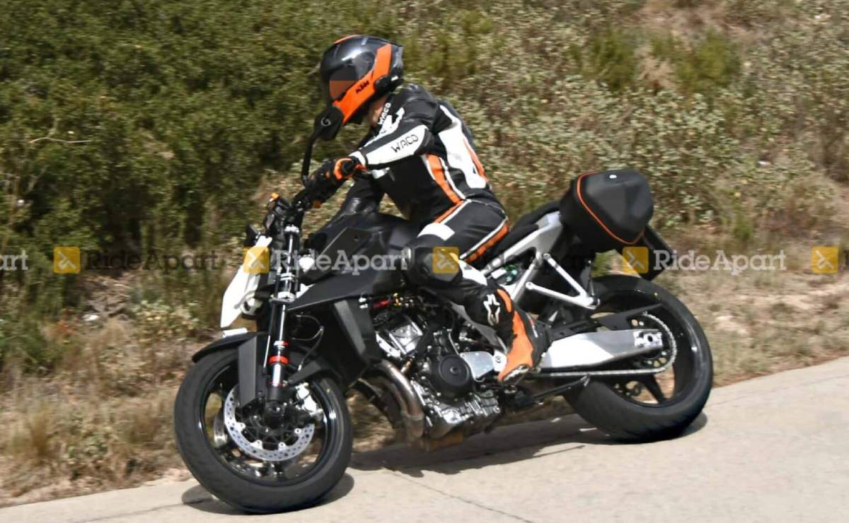 KTM Duke 990 2024