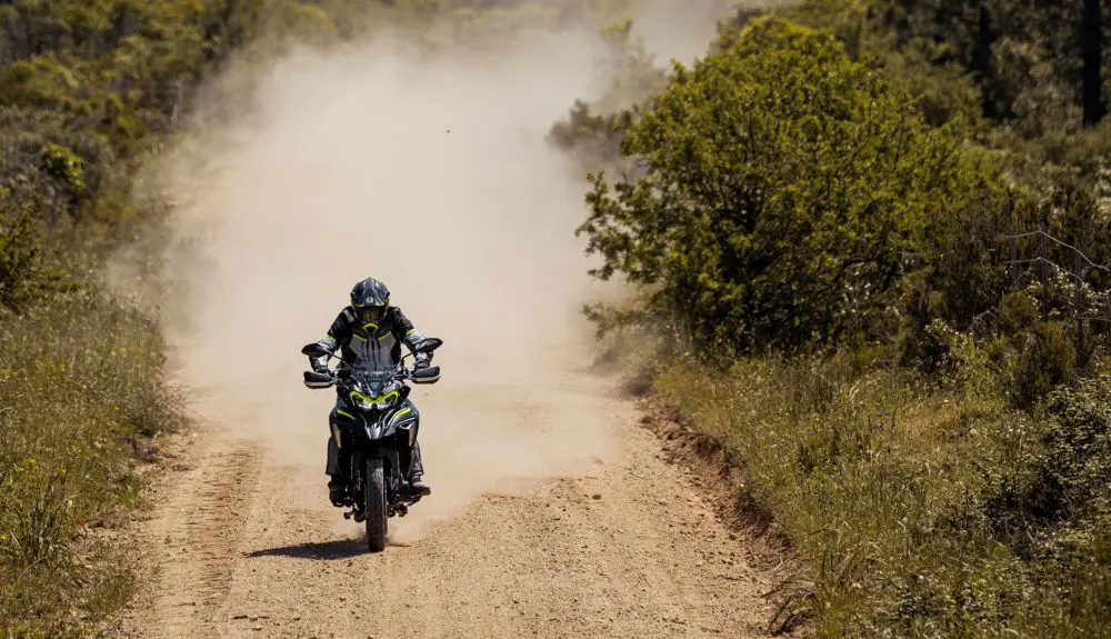 Benelli TRK 702 e TRK 702 X, novas off-road cheias de tecnologia