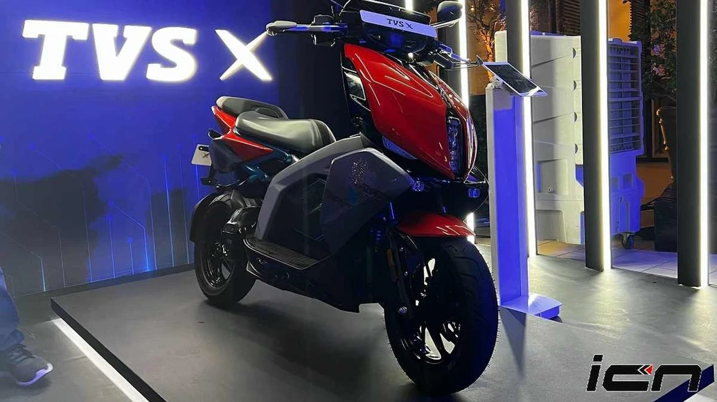 TVS estreia novo scooter elétrico com 140 km de autonomia