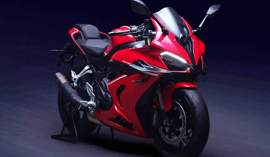 QJMotor SRK 800 RR, uma esportiva chinesa com asas