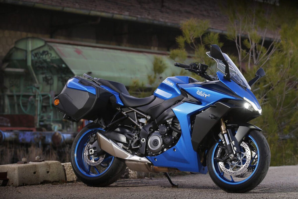 Suzuki GSX-S1000GX - Crossover tecnológica - MotoNews - Andar de Moto