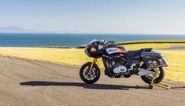 indian-challenger-rr-30_motociclismoonline-1