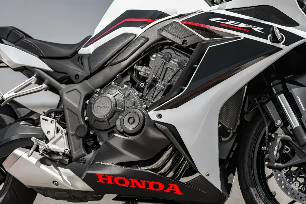 Honda CB 650R e CBR 650R: cores e acabamentos atualizados para 2024